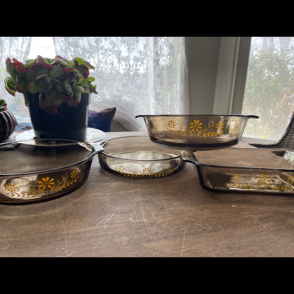 SET of 4 VINTAGE 1970s GLASBAKE COOKWEAR